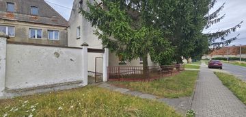 Dom 150 m2 działka 700m2, stodoła 300 m2, dz 600 m