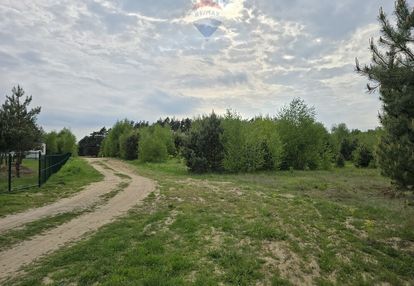 Tuż przy lesie, budowlana, duża, kształtna, mpzp