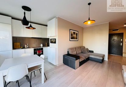 Słoneczne mieszkanie w nowym budynku