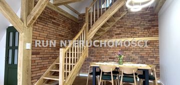 Dwupoziomowe mieszkanie na wynajem w samym centrum