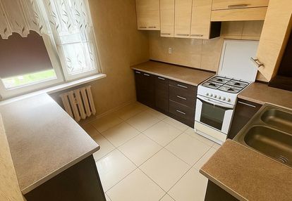 2 pokoje 49m2 i piętro , balkon, do zamieszkania