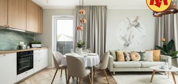 Nowy budynek, balkon, garaż, komórka, park