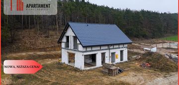 Nowoczesny dom przy lesie – cisza i natura