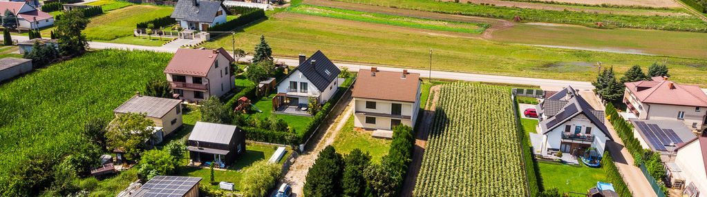 Dom z dużą działką