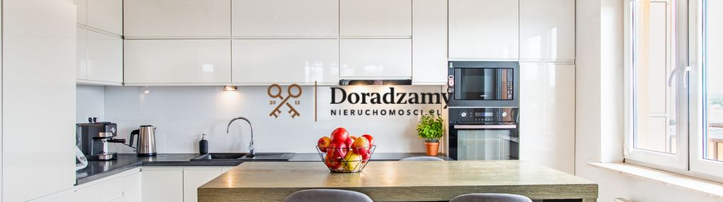 Dwupoziomowe mieszkanie z tarasem i garażem
