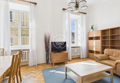 Nowe miasto/ klimatyczne / bardzo wysokie