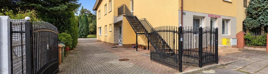Dom z częścią usługową | działka 1107m²| słupsk