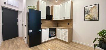 Jasne mieszkanie po remoncie, do wprowadzenia się