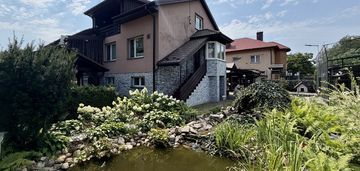 Dom 220m² z dużym ogrodem i budynkiem gospodarczym