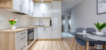 Quatro - 3 pokoje na 5 piętrze