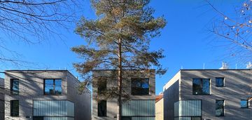 Panoramiczny widok na las wolski- kameralnie-89m²