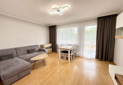 2 pokoje w bloku z balkonem drugie piętro piastów