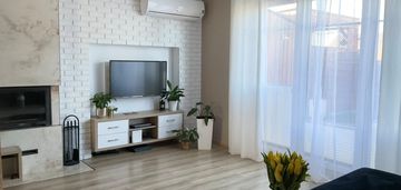 Nowoczesny dom w zabudowie bliźniaczej