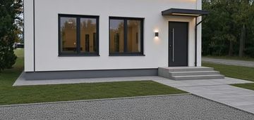 Budynek 77 m² z potencjałem na własny dom– erminów