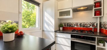 Przytulne 27 m² przy PARKU * Różanka–Karłowice *
