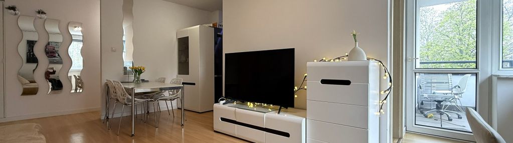 Powiśle-bulwary/miejsce postojowe/balkon/cisza