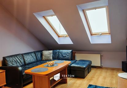 Zadbane 2 pokoje z balkonem i parkingiem