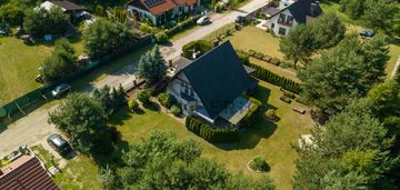 Dom przy lesie dla rodziny / ogród / garaż