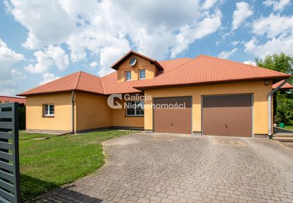 Parterówka z dużą działką | biała | rzeszów