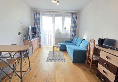 Bałtycka, kawalerka do wejścia z balkonem