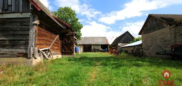 Działka z budynkami gospodarczymi