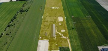 Stajnia z częścią mieszkalną, 20 min do stolicy