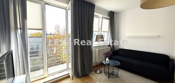 Mieszkanie 2-pokojowe 40 m², blisko wkd.