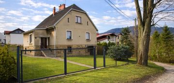 Świetnie skomunikowany dom w lipniku