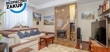 Dom wolnostojący 5 pok.w sąsiedztwie jeziora.