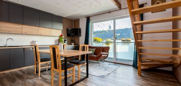 Nowoczesne 2-poziomowe 98 m² z klimatyzacją