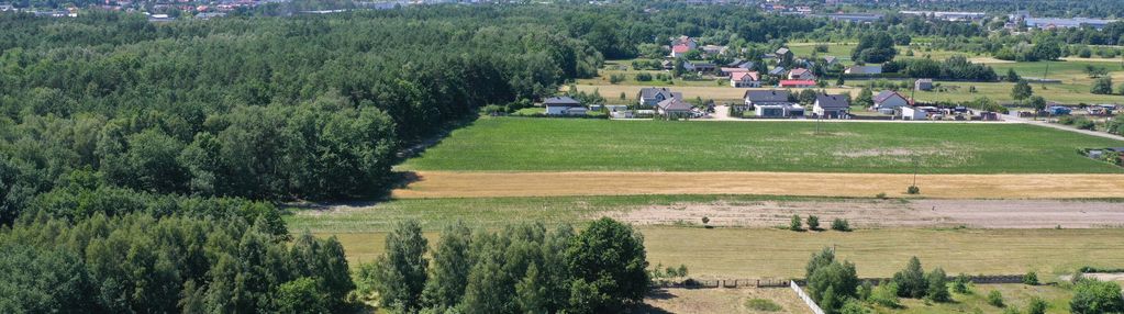 Ogrodzona, uzbrojona działka budowlana