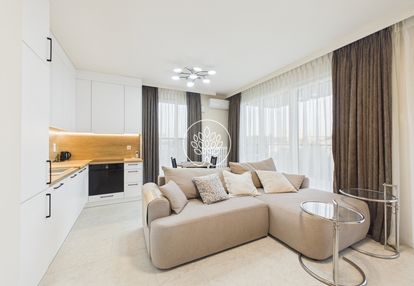 Pierwszy najemca / duży balkon / garderoba