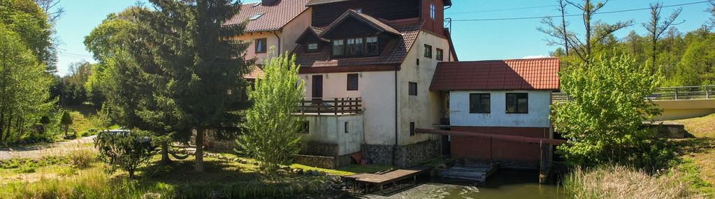 Na wyspie/rzeka./szlak krutyni/po młynie wodnym