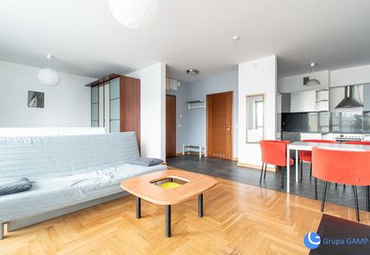 Kawalerka przy karmelickiej 47m2, stare miasto.