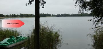 Działka z linią brzegową nad jeziorem ostrowickim