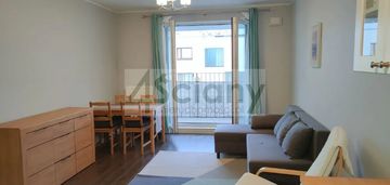 Słoneczna kawalerka z dużym potencjałem