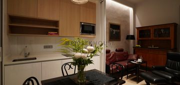 Designerski apartament w odrestaurowanej kamienicy