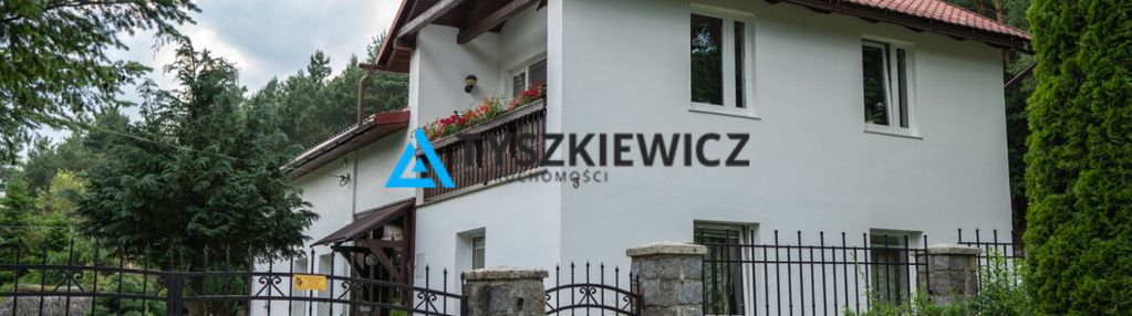 Bardzo atrakcyjny dom z działającą stajnią