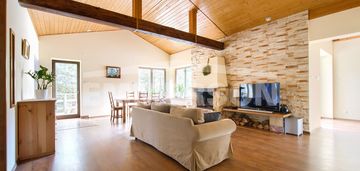 Piękna posiadłość pod lasem