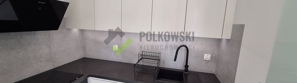 Mieszkanie na parterze z mp i komórką.