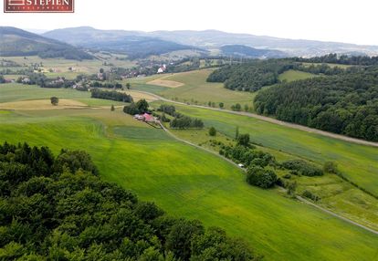 Malownicza działka pośród pól i lasu
