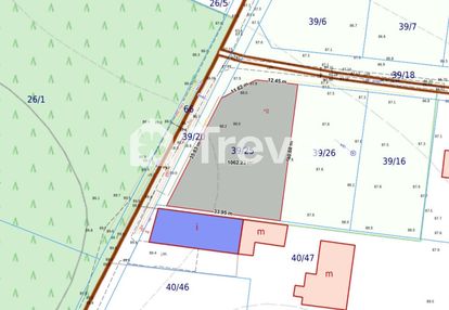 Narożna działka budowlana | media w drodze