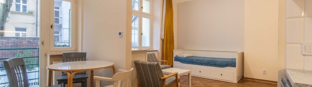 Kawalerka z otwartą kuchnia+balkon*p.inwalidów*