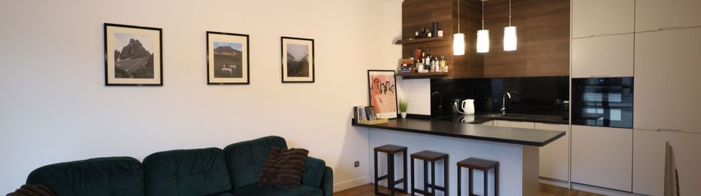 3 pokoje, duzy balkon- blisko rynku