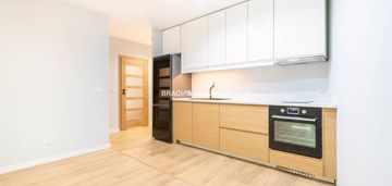 Piękne mieszkanie z widokiem na zieleń w centrum