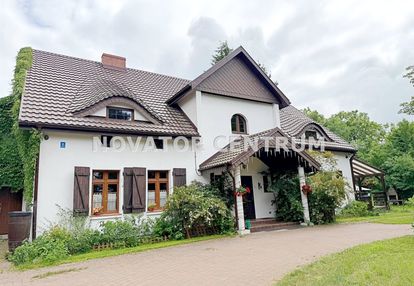 Piękny dworek z niepowtarzalnym klimatem