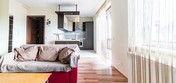 2 pokoje i obozowa i balkon i garderobai 1.11i