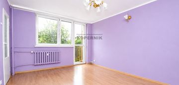 Hit, kawalerka przy ul. bema na 1 piętrze