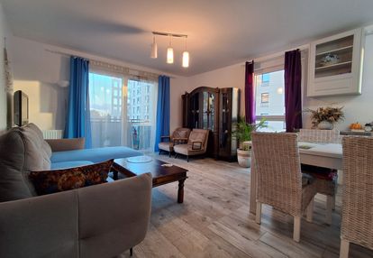 3 pokoje, wysoki standard, 7 minut do plaży