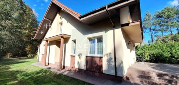 Piękny dom przy lesie w miejscowości rybna